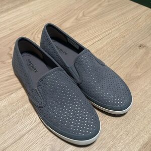 Womens Sperry Top Sider Slip On - Sz 9 / EUR 40